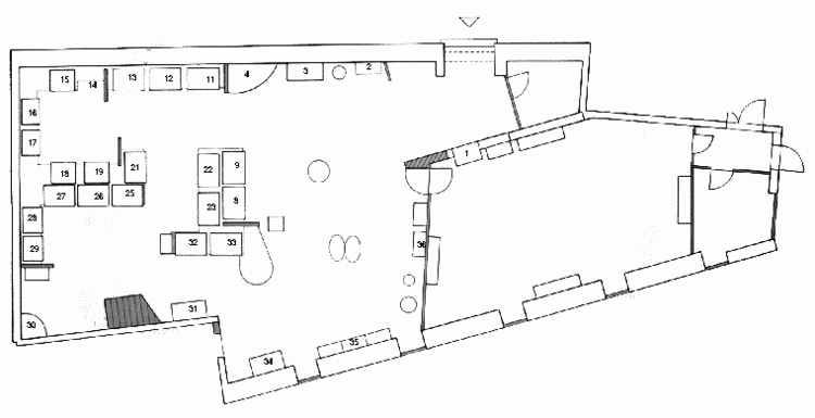 Zentrale Ausstellungshalle mit Vorraum